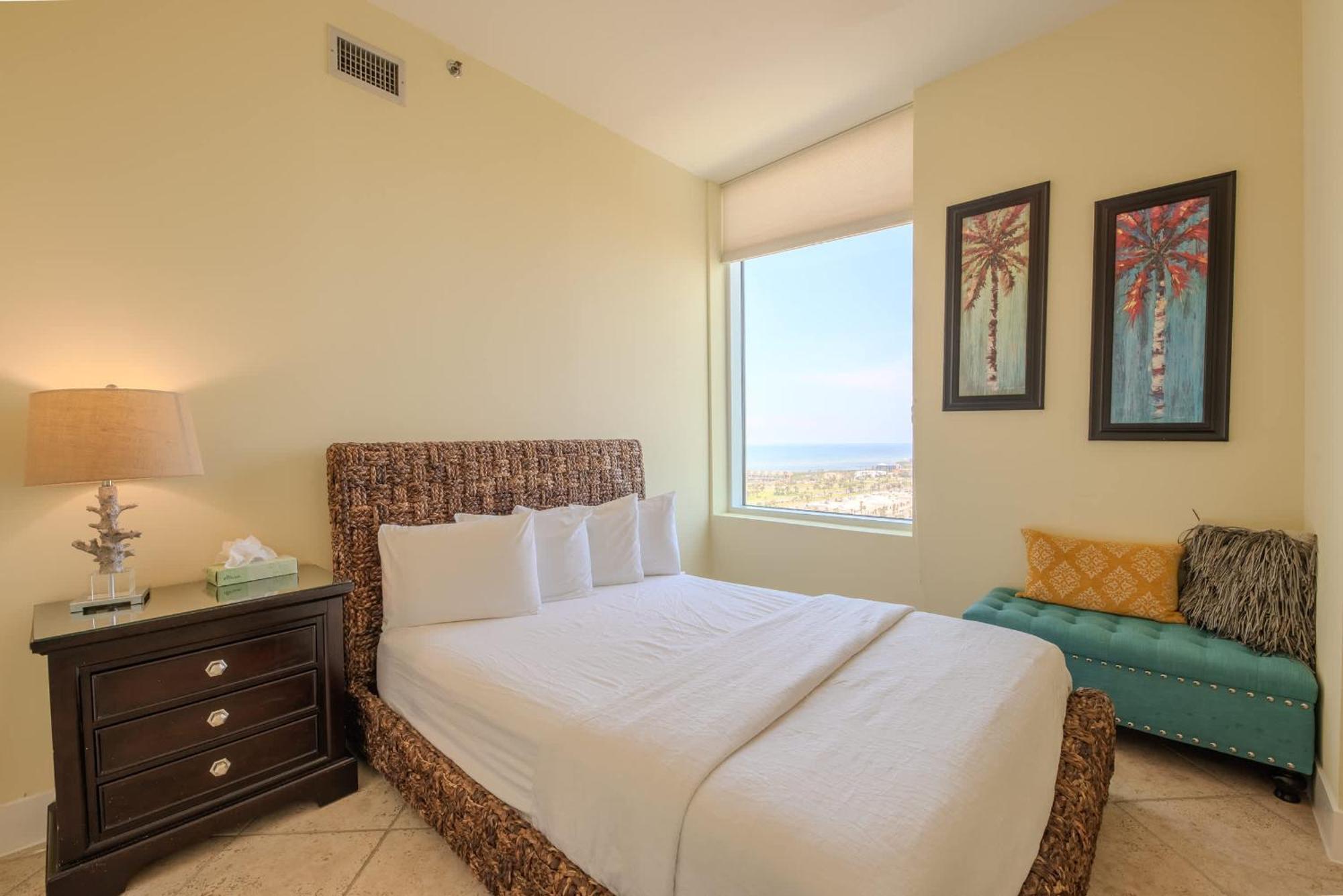 Apartment 1801 Sapphire Beachfront 3 Bedroom