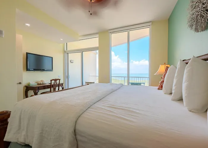 1801 Sapphire Beachfront 3 Bedroom Condo
